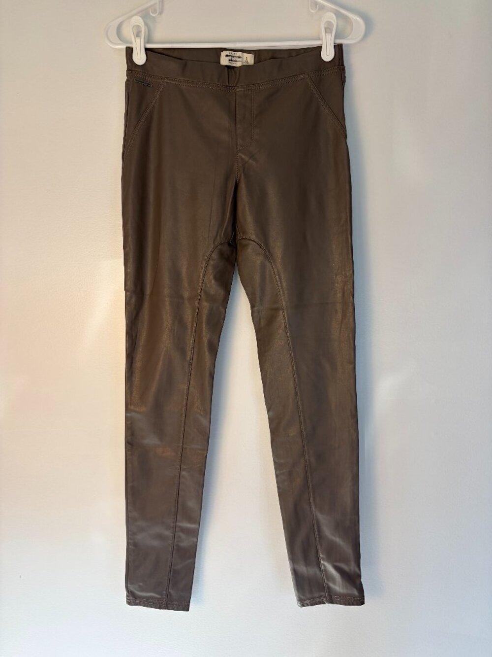 Abercrombie & Fitch Gray Brown Mid Rise Faux Leather Leggings